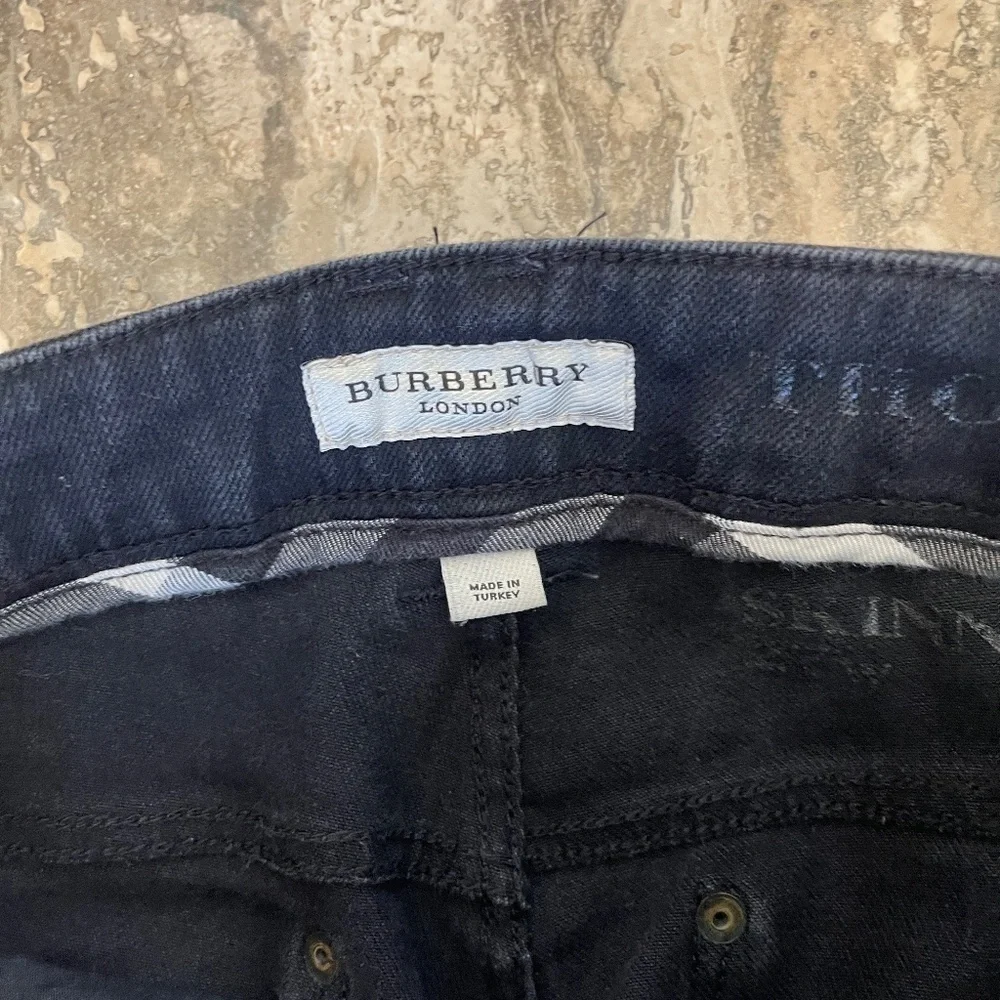 BURBERRY LONDON WOMAN BLACK DENIM WITH STUDDED DETAIL SZ 27 - Picture 11 of 11